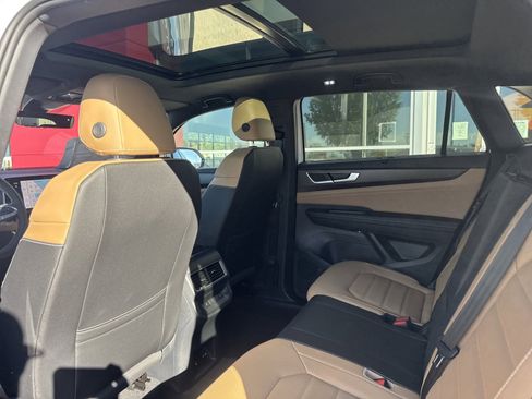 New 2026 Volkswagen Atlas Cross Sport SEL image 20