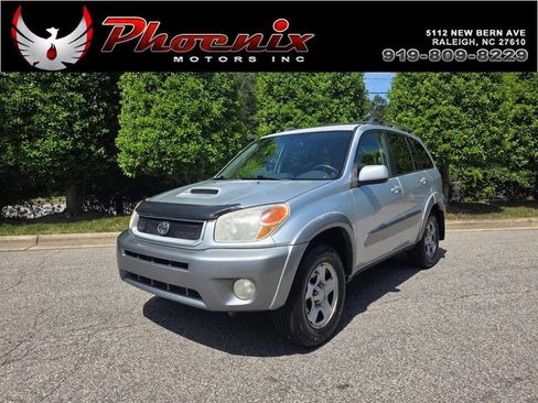 Used 2005 Toyota RAV4 4WD image 1