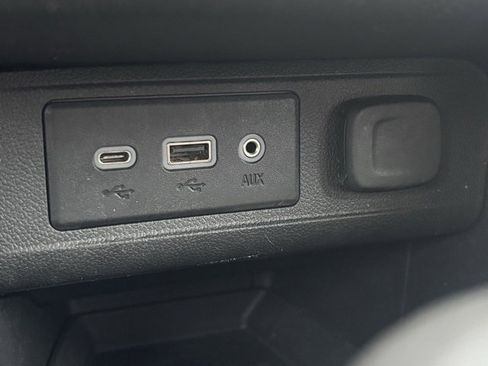 Certified 2023 Buick Encore GX Preferred w/ Cold Weather Comfort Package image 30