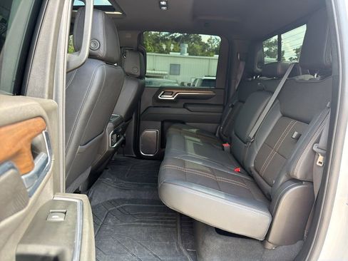 Certified 2024 Chevrolet Silverado 2500 High Country w/ High Country Premium Package AWD/4WD image 30