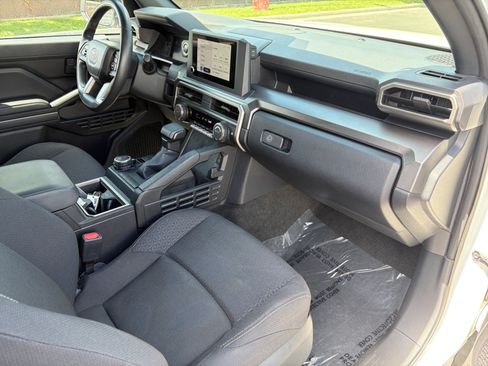 Used 2025 Toyota 4Runner 4WD image 29