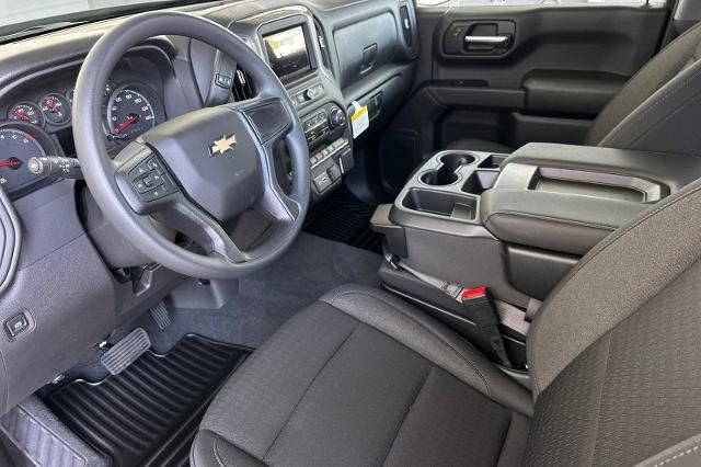 New 2026 Chevrolet Silverado 1500 Custom w/ LPO, Dark Essentials Package RWD image 10