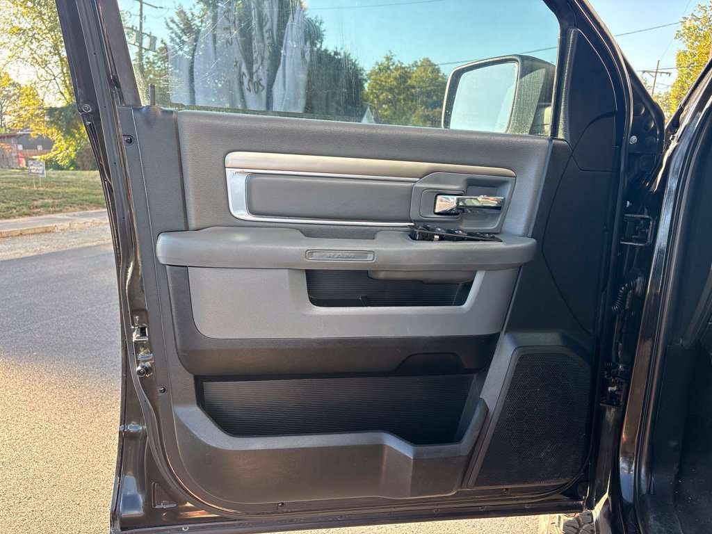 Used 2015 RAM 2500 SLT AWD/4WD image 12