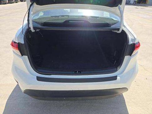 Used 2024 Toyota Corolla LE FWD image 13