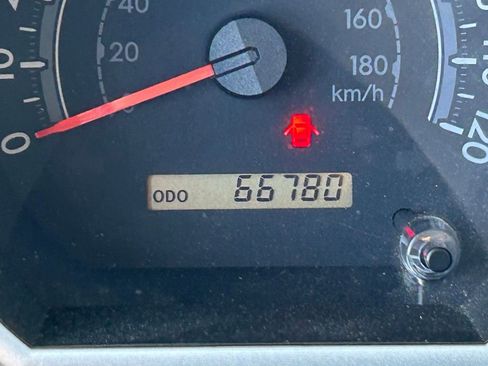 Used 2010 Toyota Tundra Grade image 14