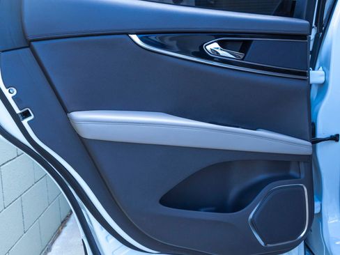 Used 2021 Lincoln Nautilus AWD w/ Equipment Group 101A image 19