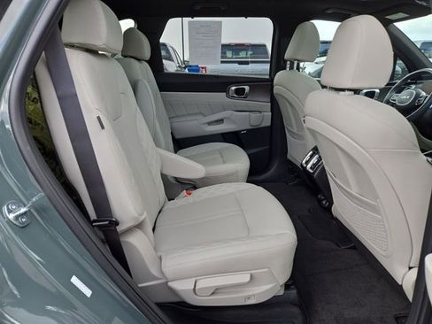 Used 2025 Kia Sorento SX Prestige image 37