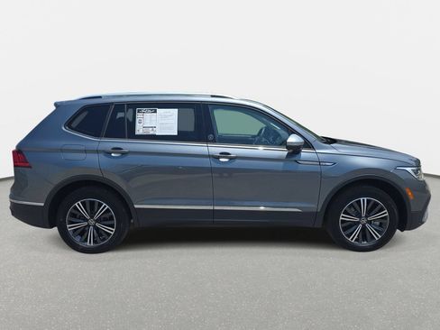 Certified 2024 Volkswagen Tiguan Wolfsburg Edition w/ Panoramic Sunroof Package FWD image 4