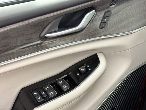 Used 2021 Jeep Grand Cherokee L Overland w/ Advanced Protech Group III image 18