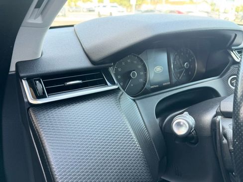 Used 2020 Land Rover Range Rover Velar S AWD/4WD image 15