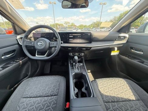 New 2025 Nissan Kicks SV w/ Illumination Package image 16