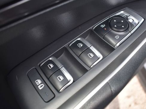 New 2025 Kia Sorento LX FWD image 20