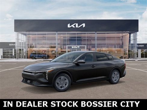 New 2025 Kia K4 LX image 3