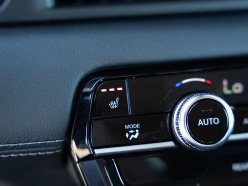 Used 2025 Honda Pilot EX-L image 37