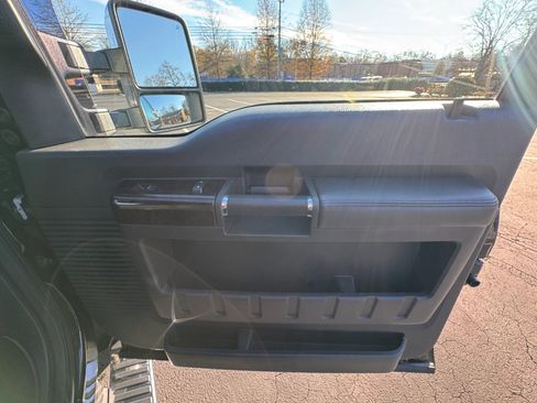 Used 2015 Ford F450 Platinum image 23