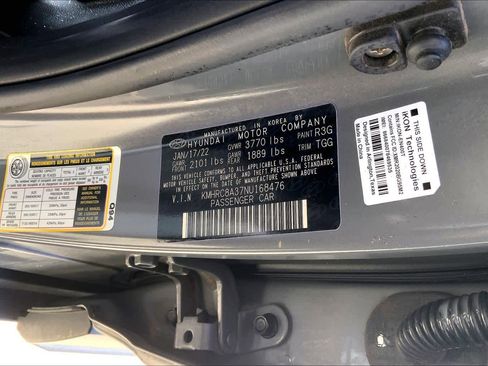 Used 2022 Hyundai Venue SEL image 34