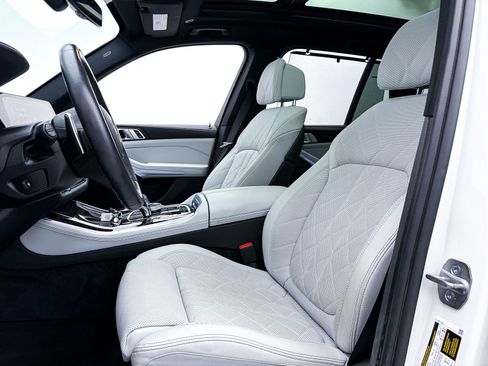 Used 2023 BMW X5 xDrive45e w/ Executive Package image 22