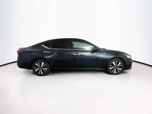 Used 2019 Nissan Altima 2.5 SL FWD image 10