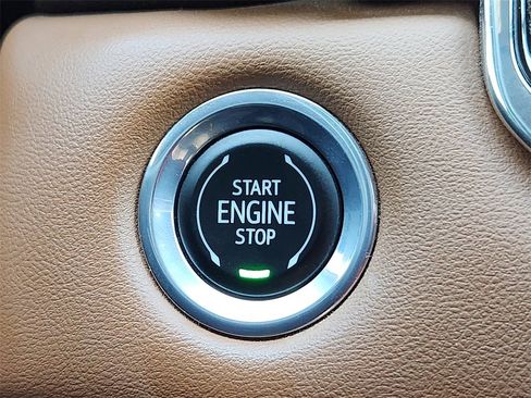 Used 2023 GMC Canyon AT4 w/ Technology Package image 23