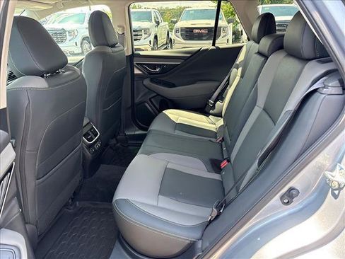 Used 2022 Subaru Outback Onyx Edition XT AWD/4WD image 8