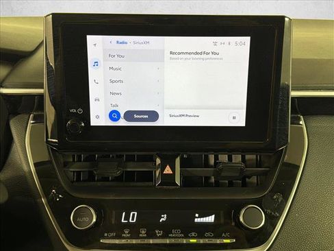 Used 2024 Toyota Corolla LE FWD image 28