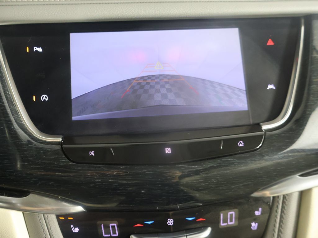 Used 2020 Cadillac XT6 Premium Luxury AWD/4WD image 41