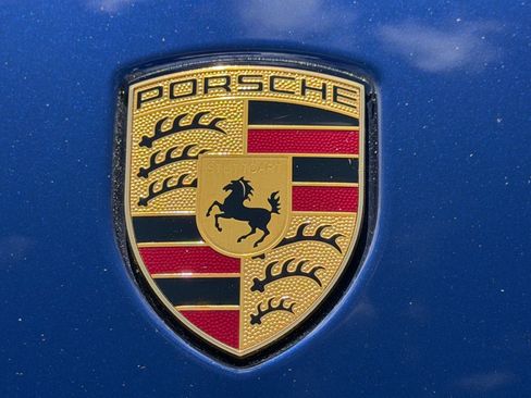 Certified 2023 Porsche Macan AWD/4WD image 21