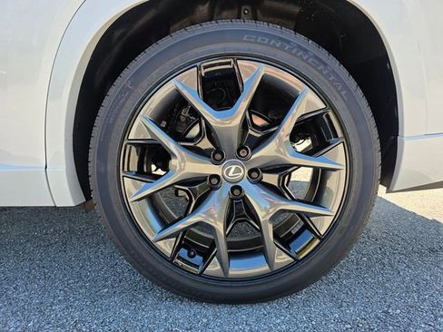 New 2026 Lexus TX 500h AWD image 16
