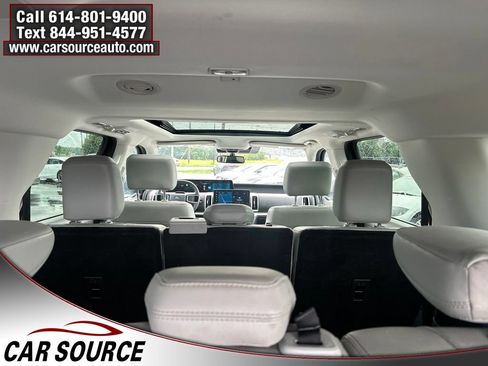 Used 2025 Ford Expedition Max Active AWD/4WD image 29