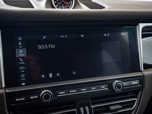 Used 2019 Porsche Macan S image 35