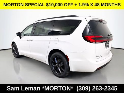 New 2026 Chrysler Pacifica Limited w/ S Appearance Package AWD/4WD image 5