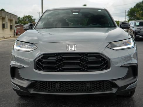 Used 2025 Honda HR-V Sport image 16