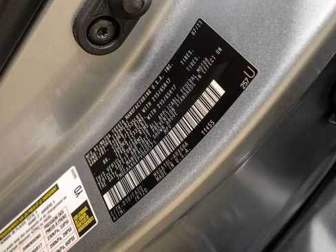 Used 2023 Toyota Corolla Cross LE image 18