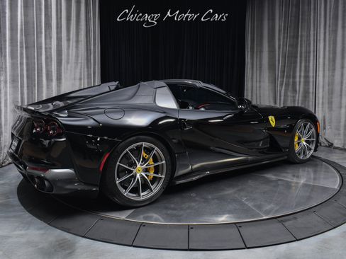 Used 2023 Ferrari 812 GTS RWD image 5