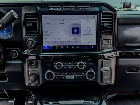 Used 2023 Ford F250 Lariat w/ Lariat Ultimate Package AWD/4WD image 24