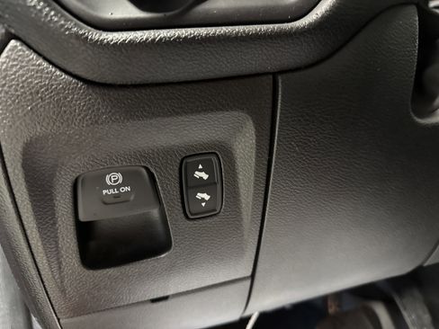 Used 2022 RAM 1500 Big Horn w/ Back Country Package image 18