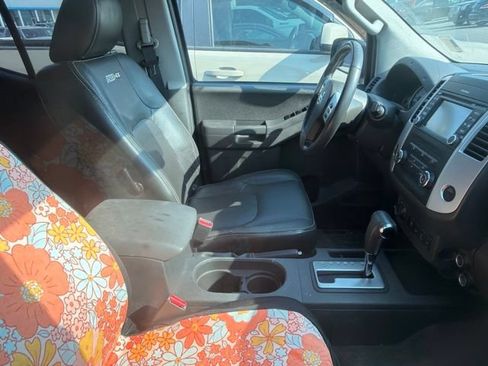 Used 2015 Nissan Xterra PRO-4X w/ Pro-4x Leather Package AWD/4WD image 20