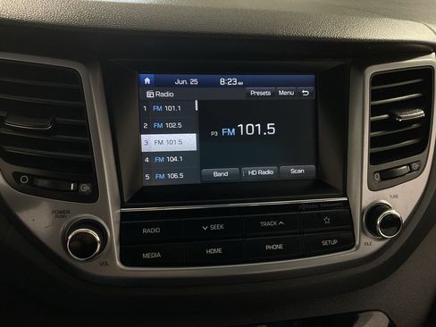 Used 2018 Hyundai Tucson Value AWD/4WD image 24