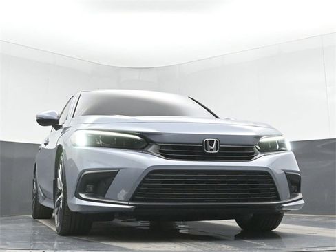 Used 2022 Honda Civic Touring image 42