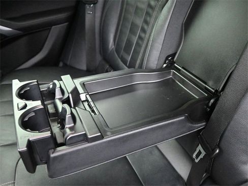 Used 2020 BMW X6 xDrive40i w/ Premium Package image 32