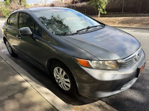 Used 2012 Honda Civic LX image 9