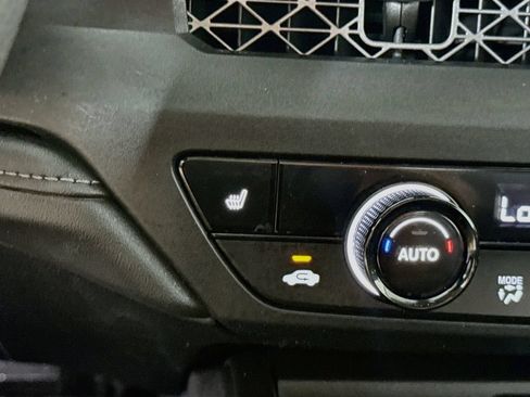 Used 2025 Honda Accord SE image 11