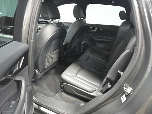 Used 2021 Audi Q7 2.0T Premium Plus AWD/4WD image 36