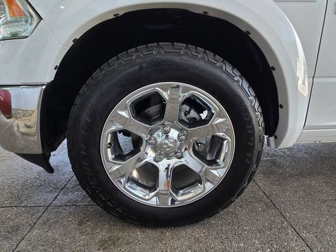 Used 2015 RAM 1500 Laramie w/ Convenience Group AWD/4WD image 32