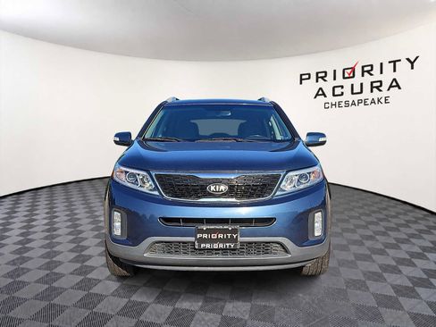 Used 2014 Kia Sorento LX FWD image 2