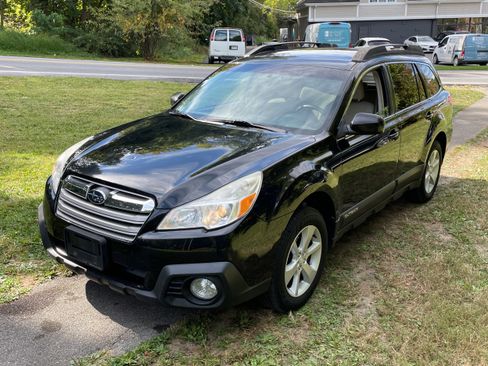 Used 2013 Subaru Outback 2.5i Premium w/ All-Weather Pkg image 1