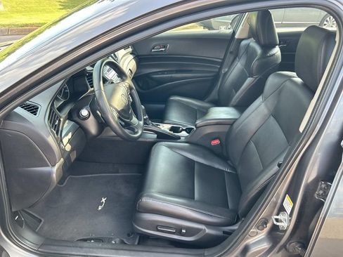 Used 2013 Acura ILX w/ Technology Package FWD image 25