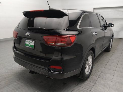 Used 2019 Kia Sorento FWD image 9