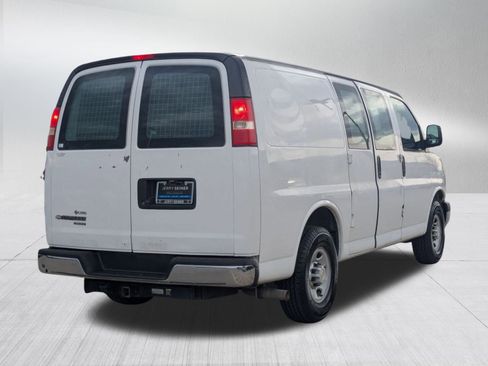 Used 2014 Chevrolet Express 2500 w/ Cold Climate Package image 5