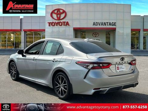 Certified 2024 Toyota Camry SE FWD image 10